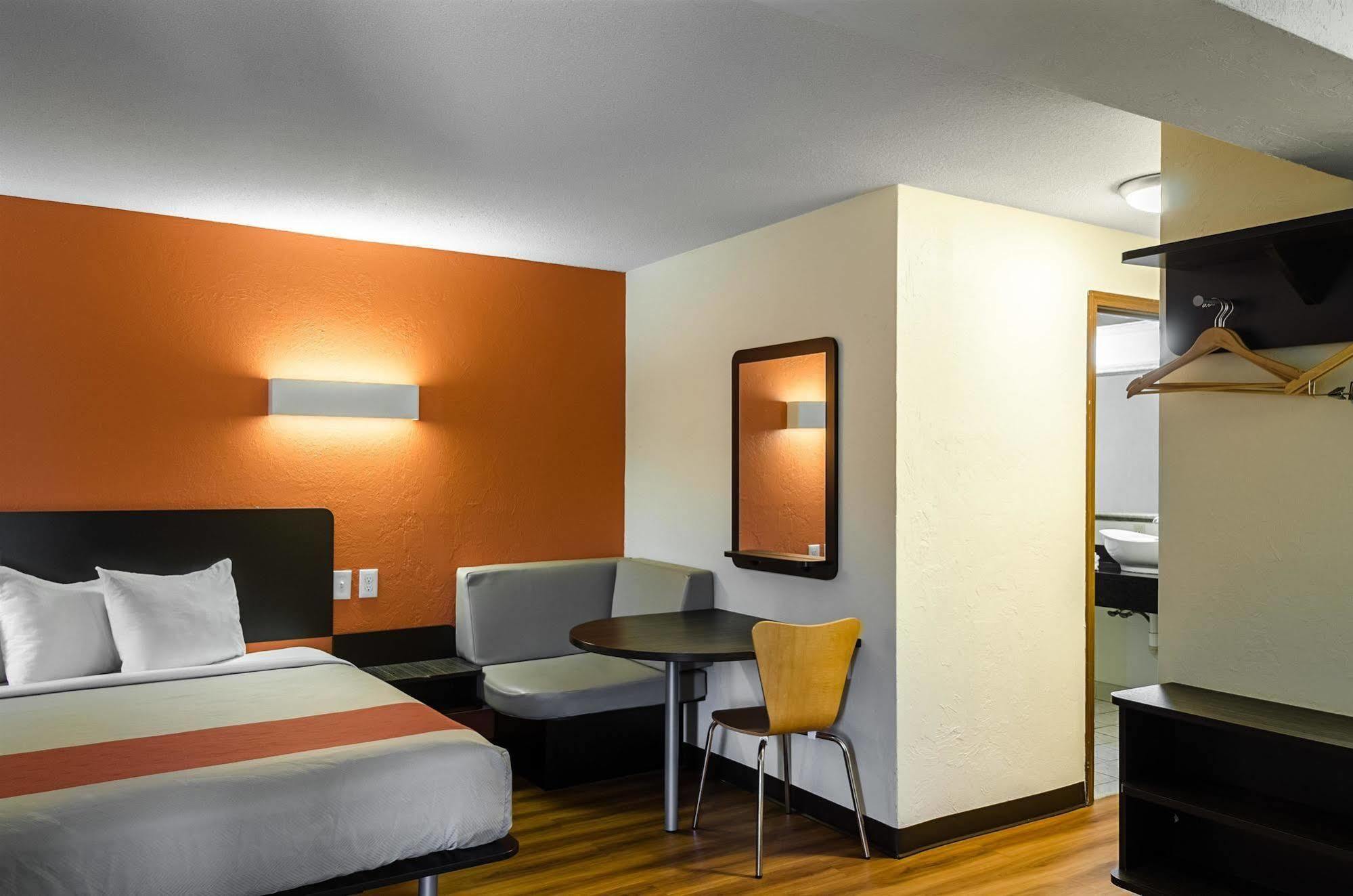 Motel 6 - Westborough Boston Northborough Exterior foto